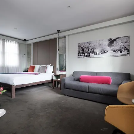 Signature Townhouse Hyde Park 4*