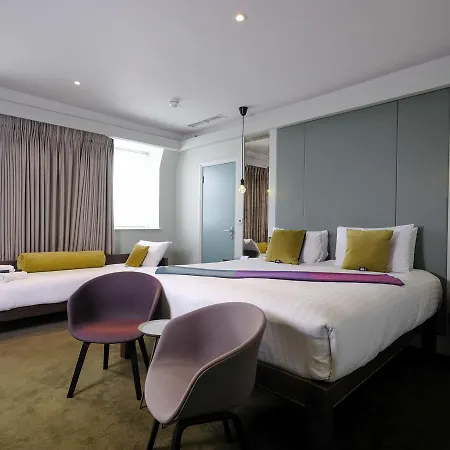 Signature Townhouse Hyde Park