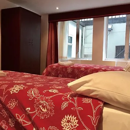 Four Stars Hotel