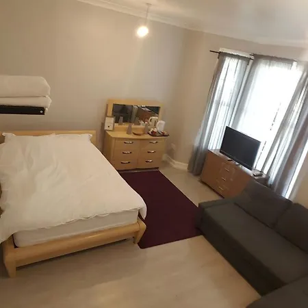 Guest house Upton Park
