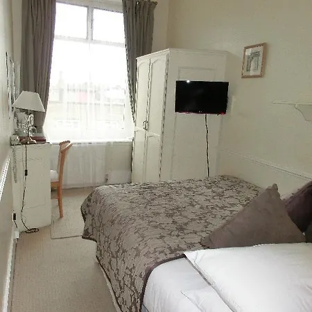 Rushmore 3* London