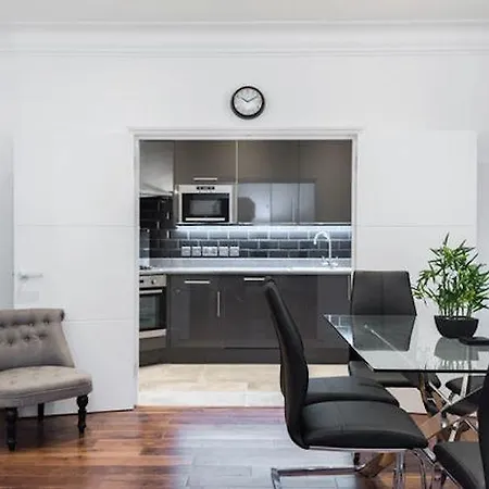 Apartment Fleet Street 3 London
