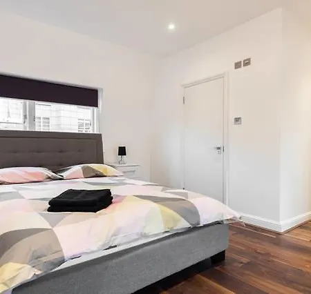 Apartment Fleet Street 4