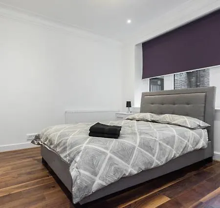 Fleet Street 3 Apartment