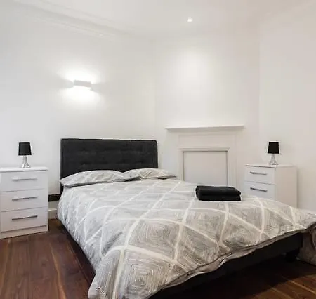 Apartment Fleet Street 3 London
