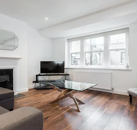 Apartment Fleet Street 4 *