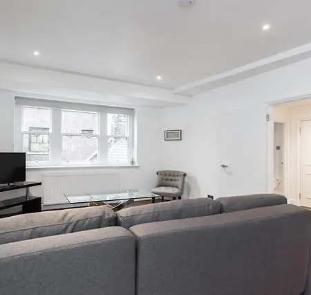 Fleet Street 4 Apartment London