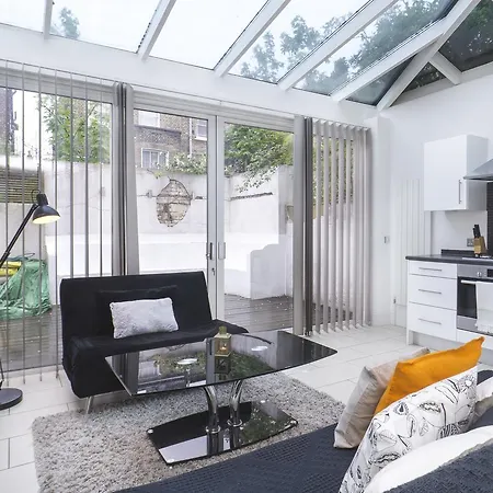 Apartment York Way Spacious London