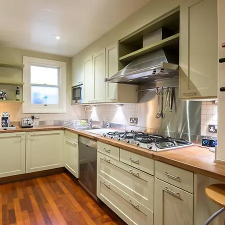 Adam And Eve Mews Apartment London