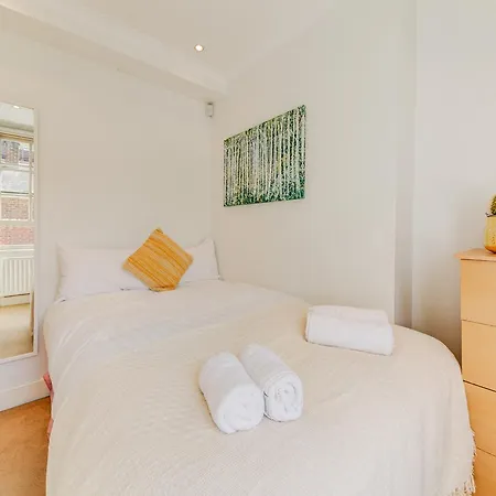 Apartment Stanhope Mews