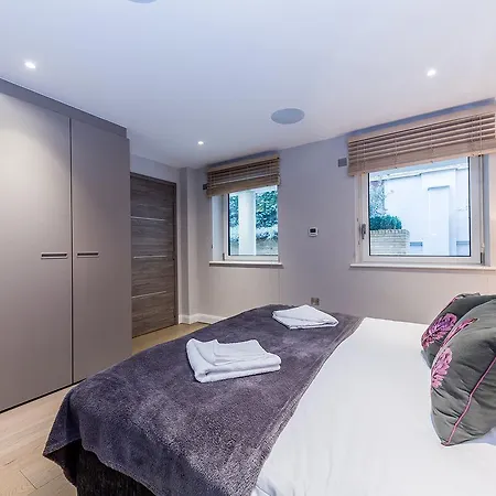 Lux St Park Free Wifi By Aparts Apartment *