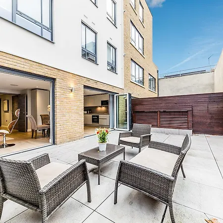 Lux St Park Free Wifi By Aparts Apartment London