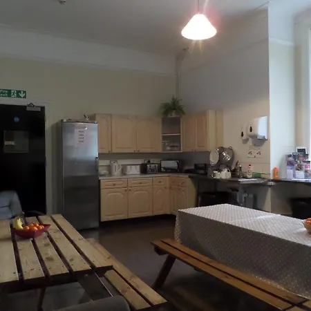 Hostel Boleyn Bunkhouse And Bar London