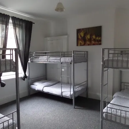 Hostel Boleyn Bunkhouse And Bar London