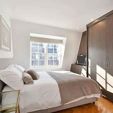 Lifestyle Mayfair Piccadilly *