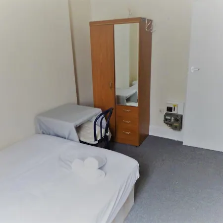 Apartment Regents Court *