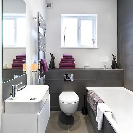 Bed & Breakfast Parklands 3*