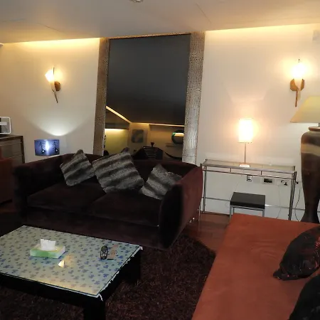 Apartment Hans Road *