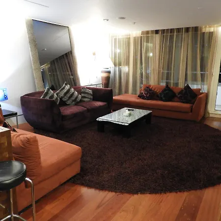 Hans Road Apartment