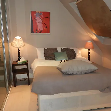 Apartment Hans Road