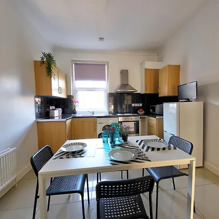 Willesden Short Let London * Wembley
