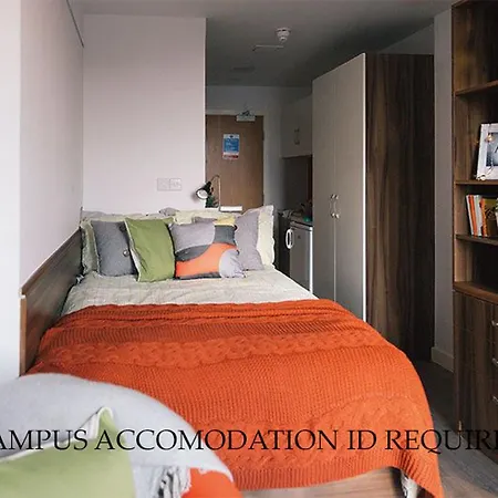 Hashtag Shoreditch- Students & Teachers Only Hostel London