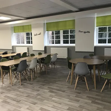 Bowden Court Hostel *