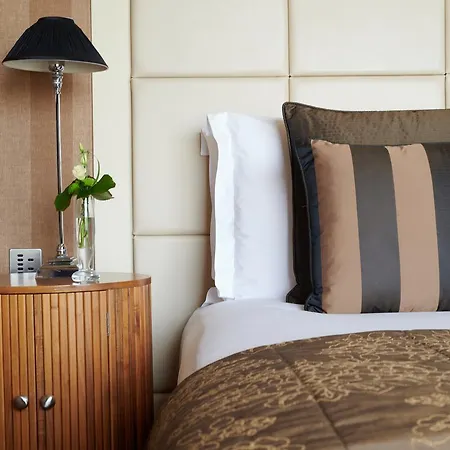 The Chelsea Harbour And 5*