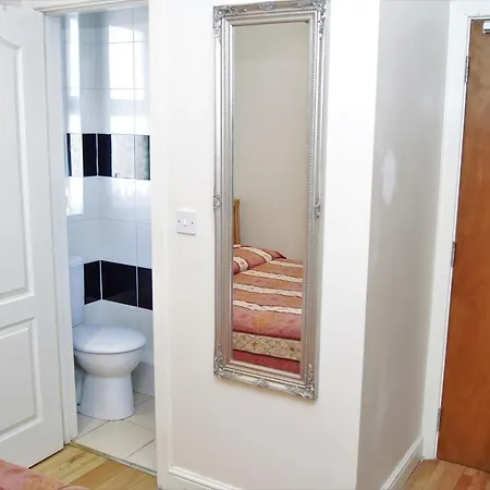 The Dharma Guest house Enfield