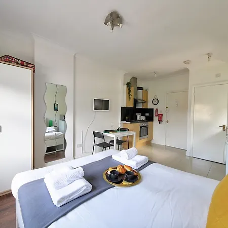 Apartamento Willesden Short Let London *