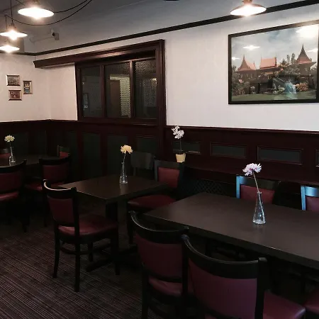 The Bridge Hotel 2*