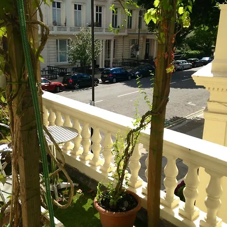 The Colonnade 4*