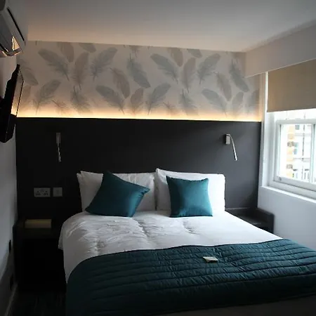 K Kensington London