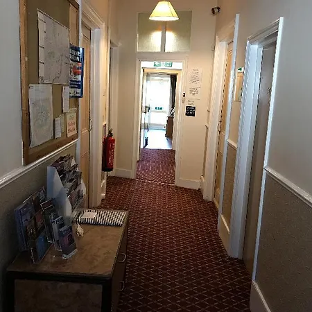 Abbey Bed & Breakfast 2*