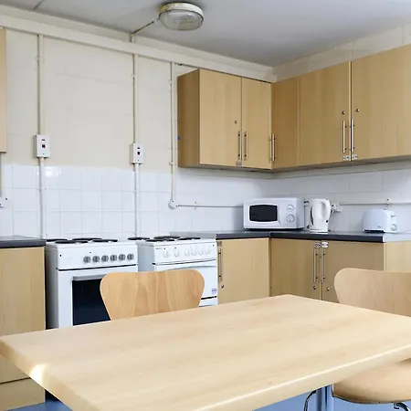 Wood Hall Apartment Southgate