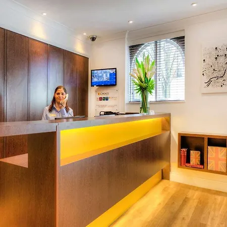 호텔 Comfort & Kings Cross St. Pancras 4*