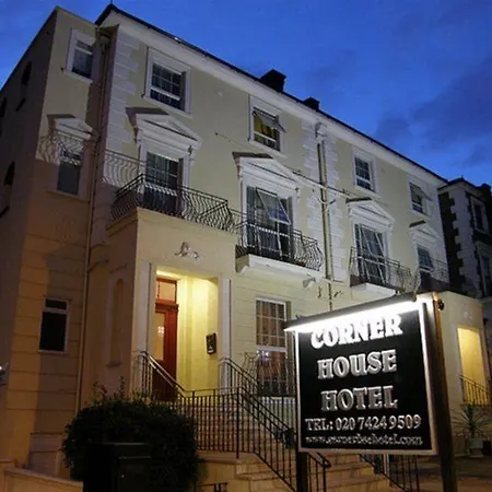 Otel Corner House