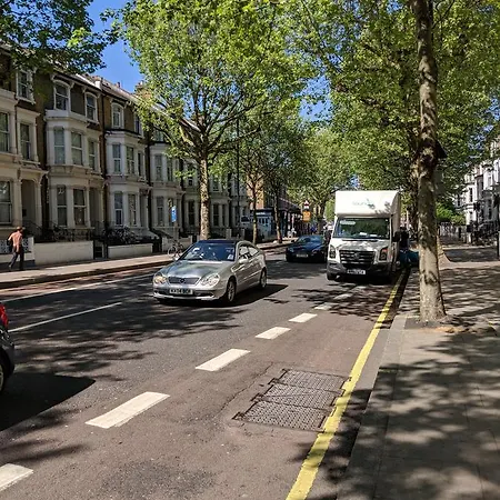 Oyo Lifestyle Golden 3* London