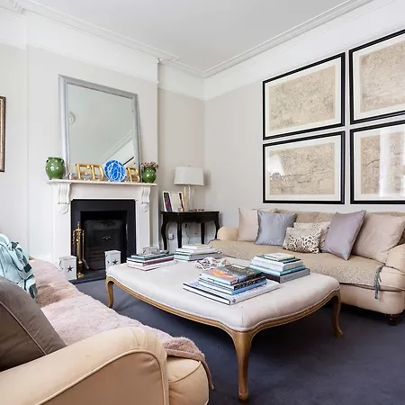 Veeve - Coveted Clapham Common London
