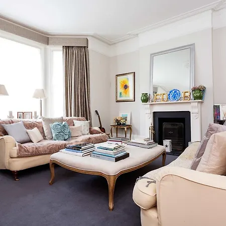 Veeve - Coveted Clapham Common *
