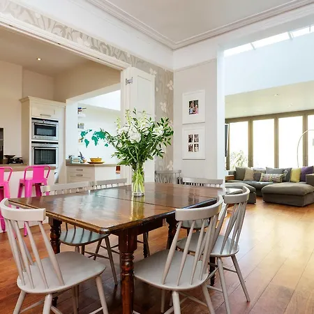 Holiday home Veeve - Coveted Clapham Common *