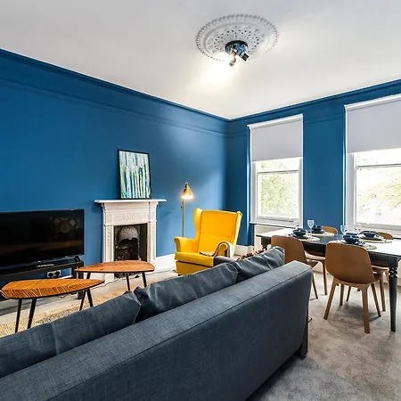 Sherlock's By Allo Housing * London