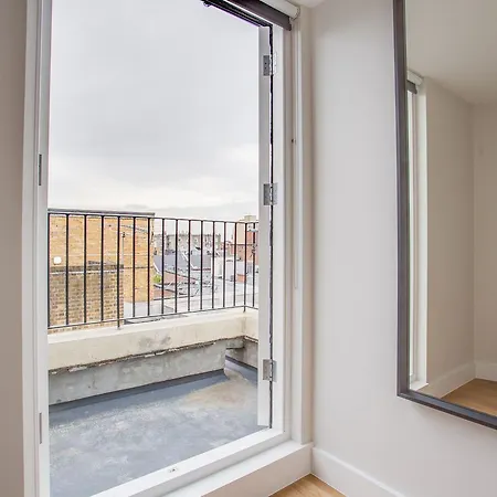 Chapel Market Serviced By Concept Apartment *