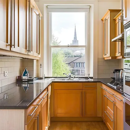 Guestready - Beautiful 2br In Wimbledon Village Wparking Apartment *