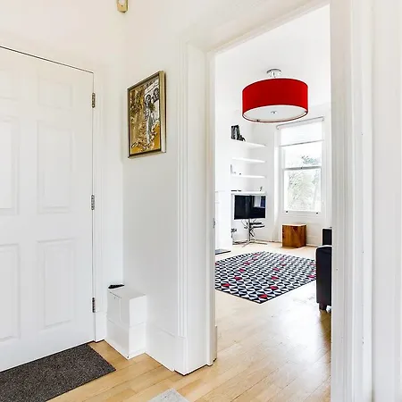 Guestready - Beautiful 2br In Wimbledon Village Wparking *