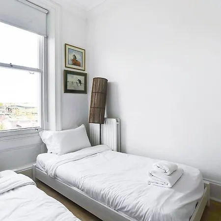 Guestready - Beautiful 2br In Wimbledon Village Wparking * London