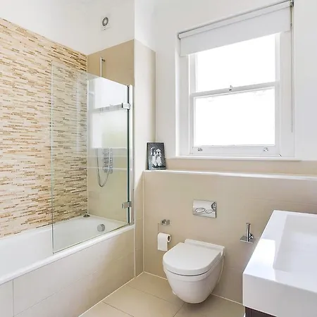 Guestready - Beautiful 2br In Wimbledon Village Wparking Apartment London