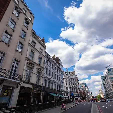 St. Paul's 2 Apartment London