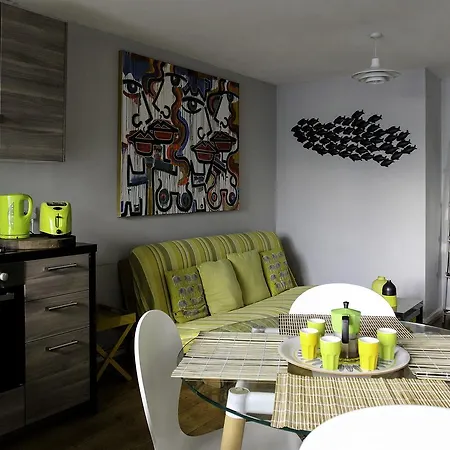Angel Apartment *