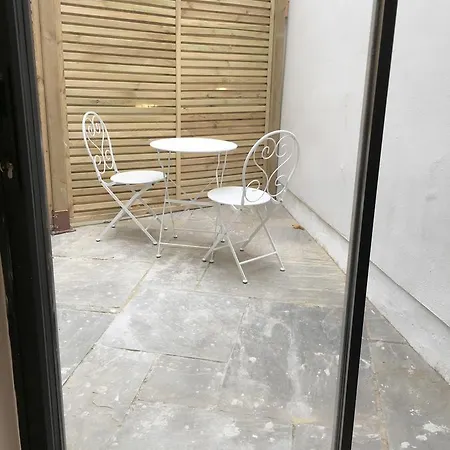 Oxford Circus Apartment